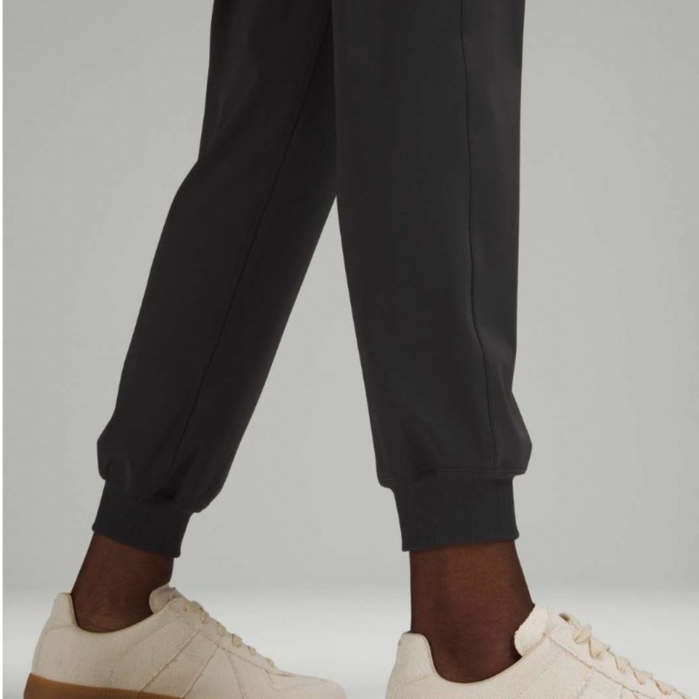 NWOT Lululemon Stretch Luxtreme High Rise Jogger - Picture 3 of 15